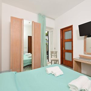 Camera standard con letto king size